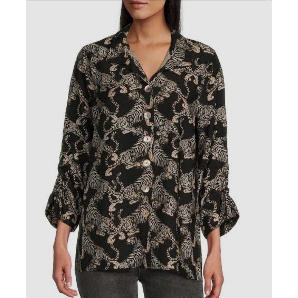 John Mark Tiger Print Button Up Down Shirt Womens Size Medium Novelty Cats Work